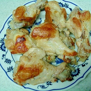 手羽元で塩焼き鶏